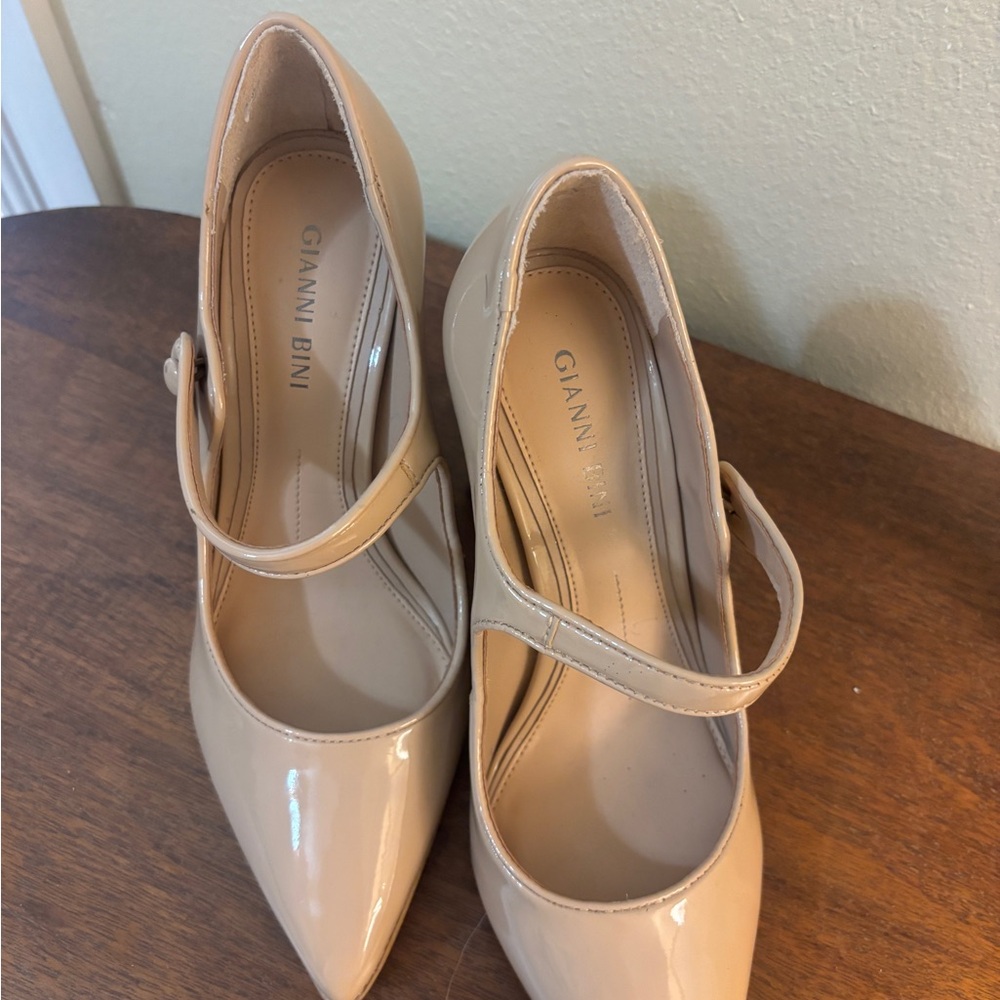 Gianni Bini Nude Patent Mary Jane Heels
